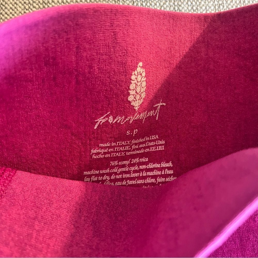 NEW! Free People Running through my mind Leggings Self Hem Berry Pink XS/S - Picture 5 of 7